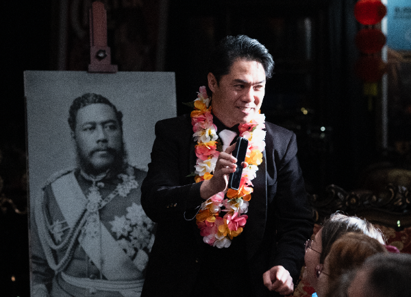 Live in Waikiki
